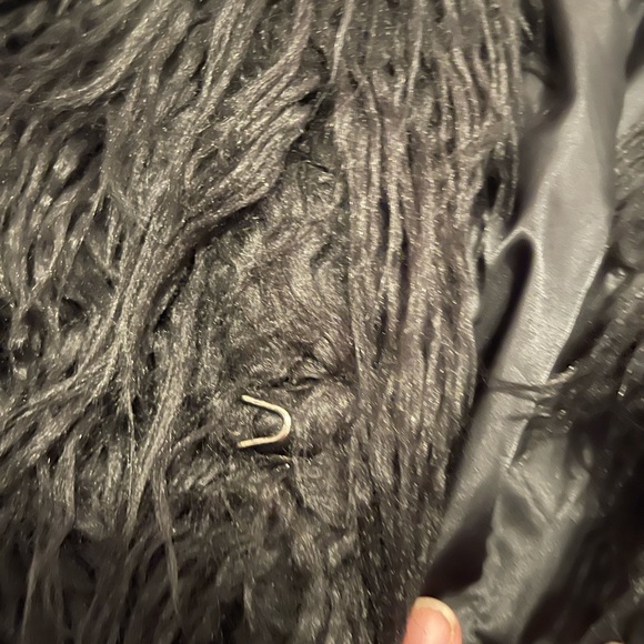 Shabby Chic Women’s Shag coat in black - Picture 6 of 9